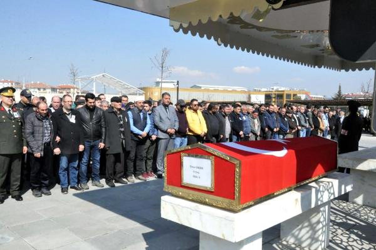 KKTC\'de Yaşamını Yitiren Asker, Ankara\'da Toprağa Verildi