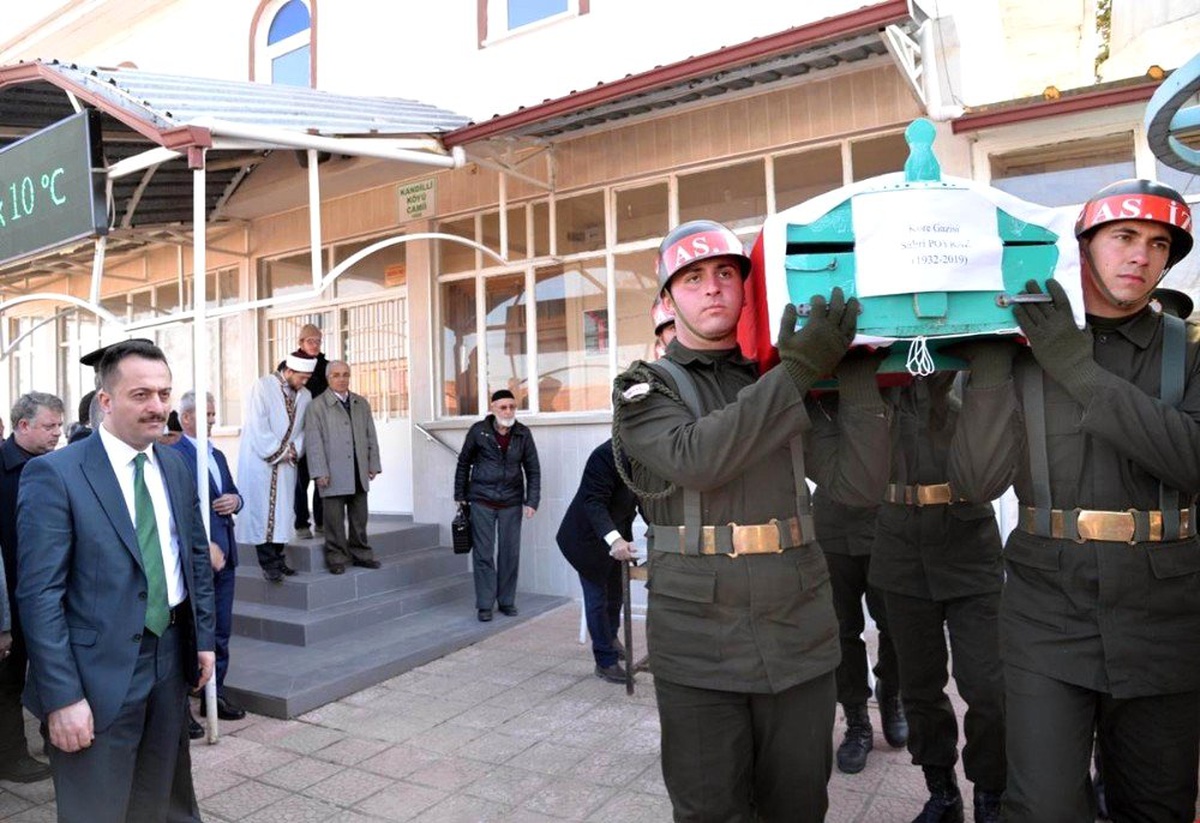 Kore Gazisi Poyraz, Son Yolculuğuna Uğurlandı
