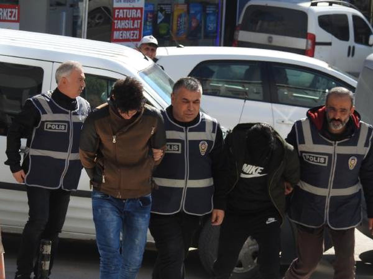 Maskeli Hırsızlar Yakalandı