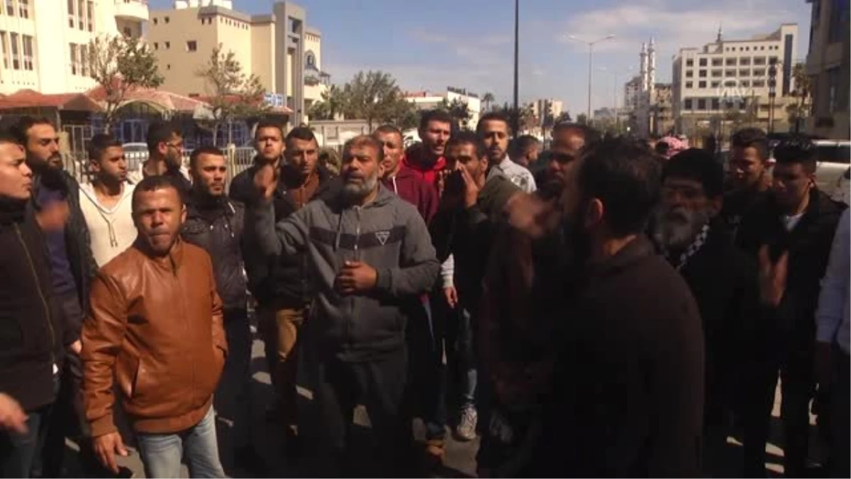 Mısır\'da 2014\'te Batan Gemide Yakınları Kaybolan Filistinli Ailelerden Gösteri