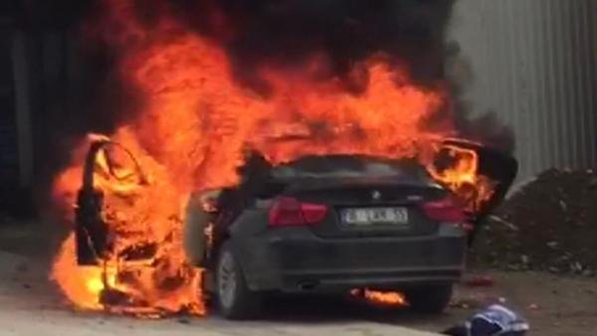 Motorundan Alev Alan Lpg\'li Otomobil Yandı