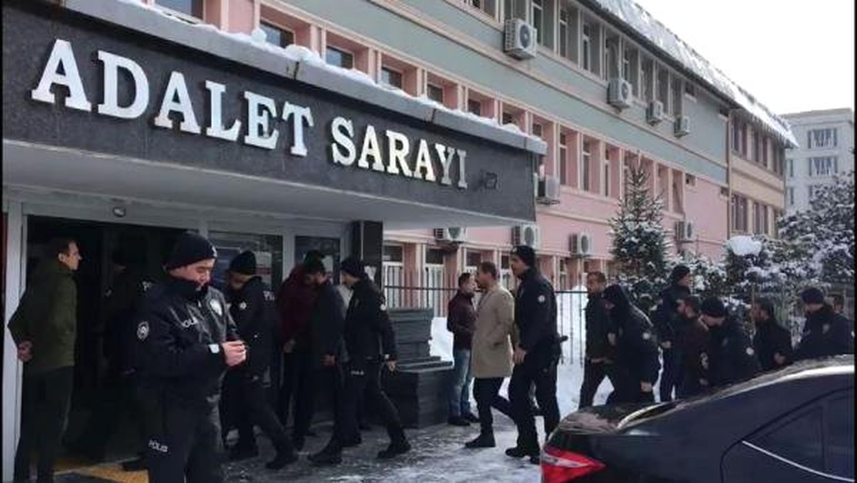 Muş\'ta Yasa Dışı Bahis Operasyonu: 70 Gözaltı