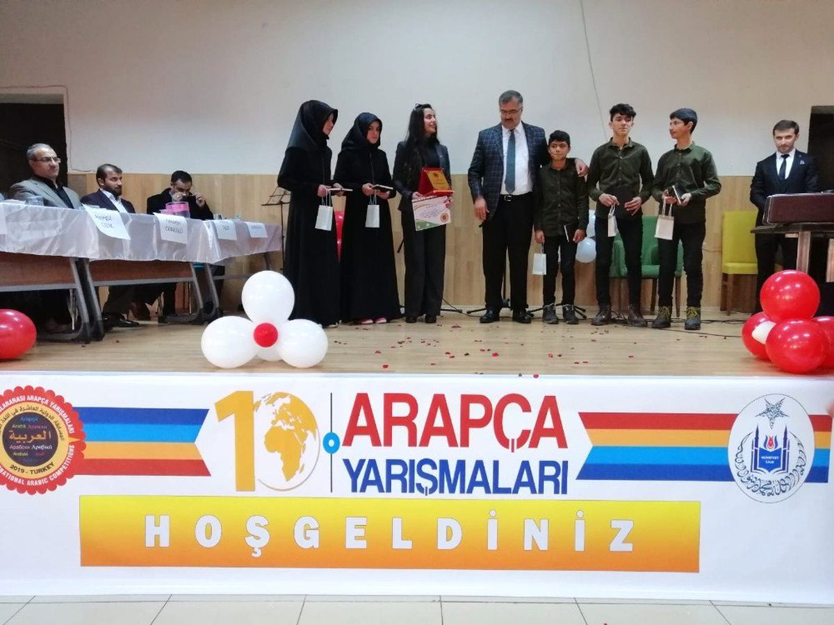 Özalp İlçesinde \'Arapça Şarkı Yarışması\' Düzenlendi