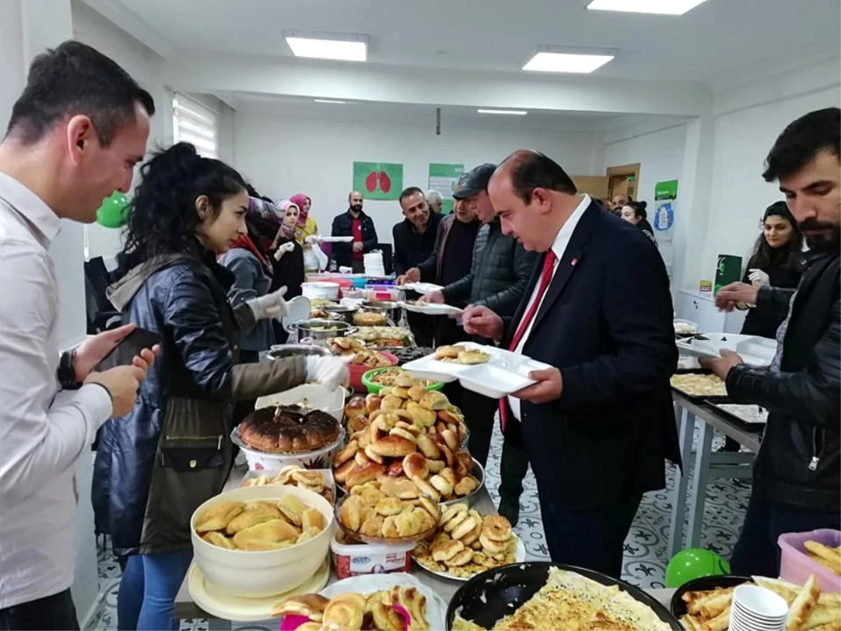 Sason\'da Yeşilay Haftası Kapsamında Kermes Düzenlendi