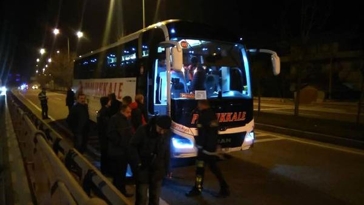 Servisten İndi, Otobüsün Çarpmasıyla Öldü