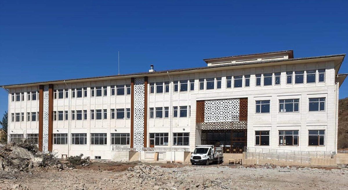 Şirvan\'a 16 Derslik Lise Yapılıyor