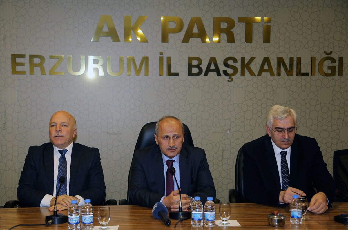 Siyaseti Millete Hizmet Etmek İçin Yapmıyorlar"