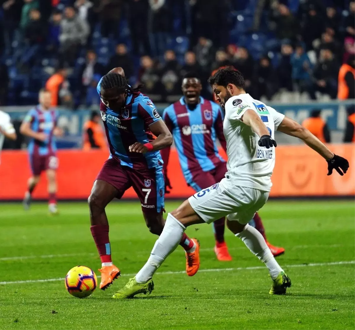 Spor Toto Süper Lig: Kasımpaşa: 0 - Trabzonspor: 2 (İlk Yarı)