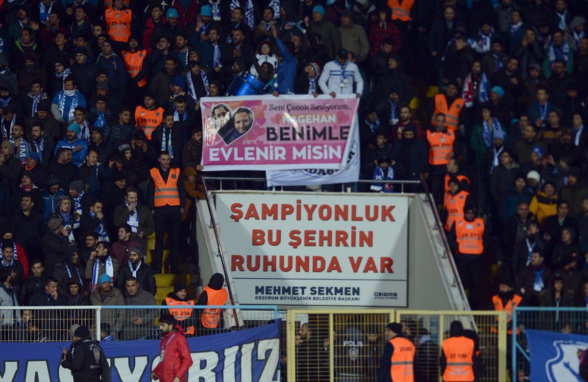 Statta Sürpriz Evlilik Teklifi