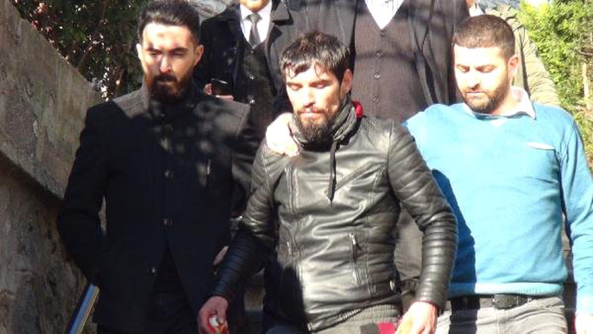 Tarihi Edirnekapı Surlarında İntihar Girişimi
