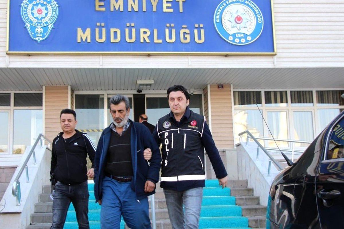 Uyuşturucu Satarken Suçüstü Yakalanan Şahıs Tutuklandı