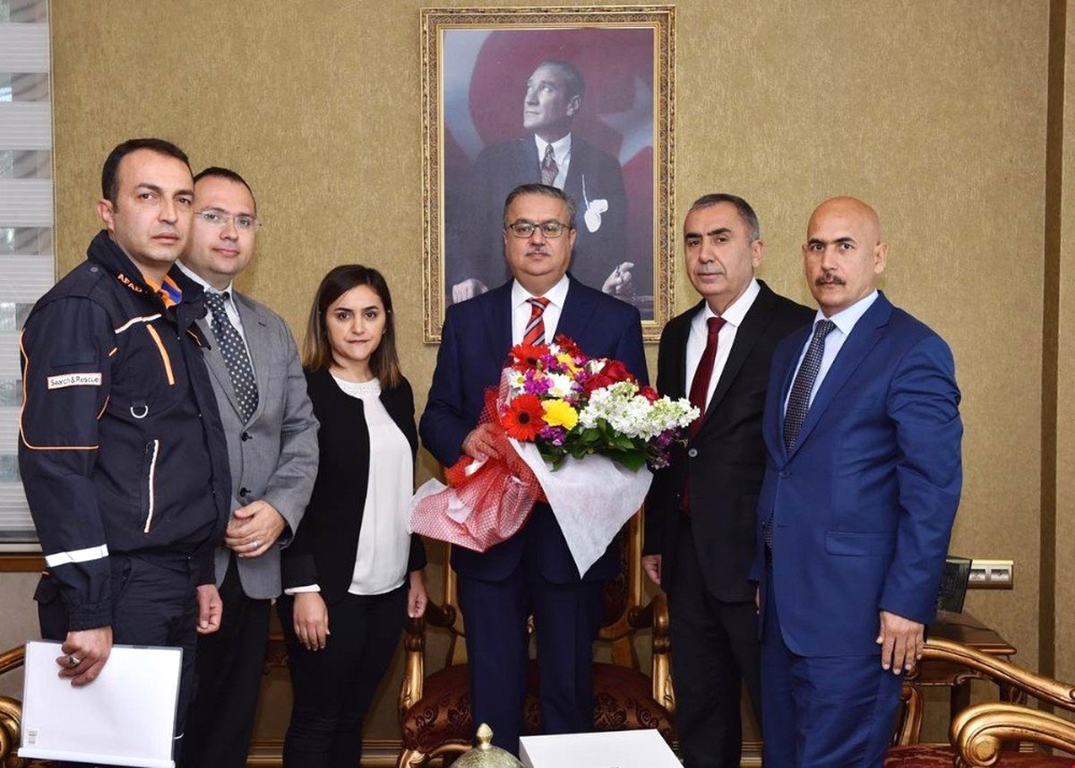 Vali Su, Deprem Haftasında Afad Müdürü Ersoy\'u Kabul Etti