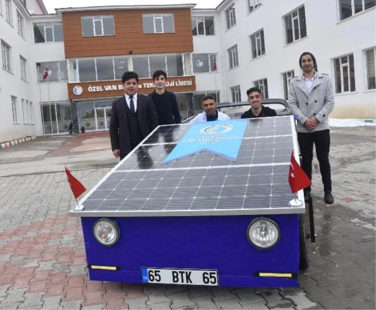 Vanlı Öğrenciler, Güneş Enerjisiyle Çalışan Çift Kişilik Araç Üretti