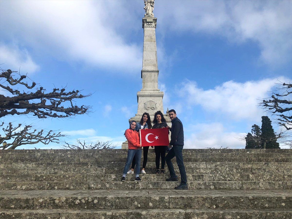 Aziziyeli Gençler Erasmus Programı ile Avrupa\'ya Gitti