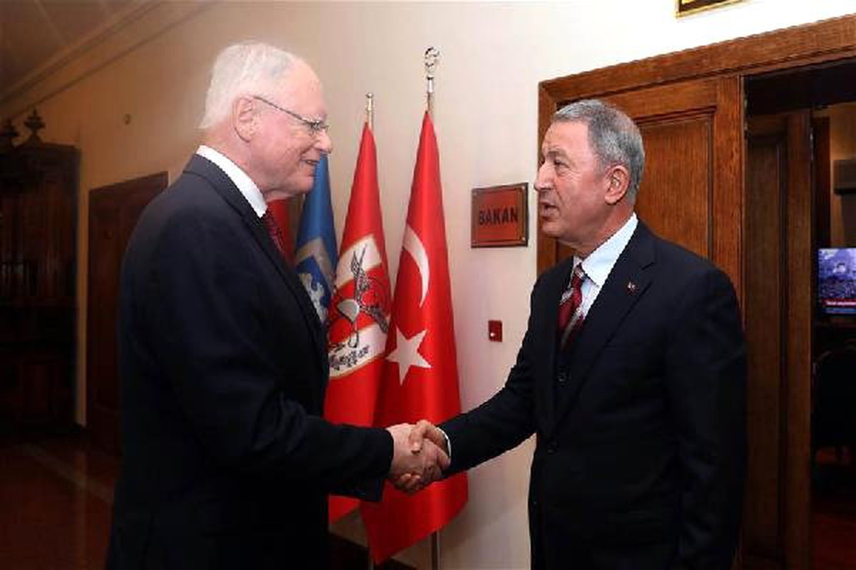 Bakan Akar, ABD\'nin Suriye Özel Temsilcisi Jeffrey\'i Kabul Etti
