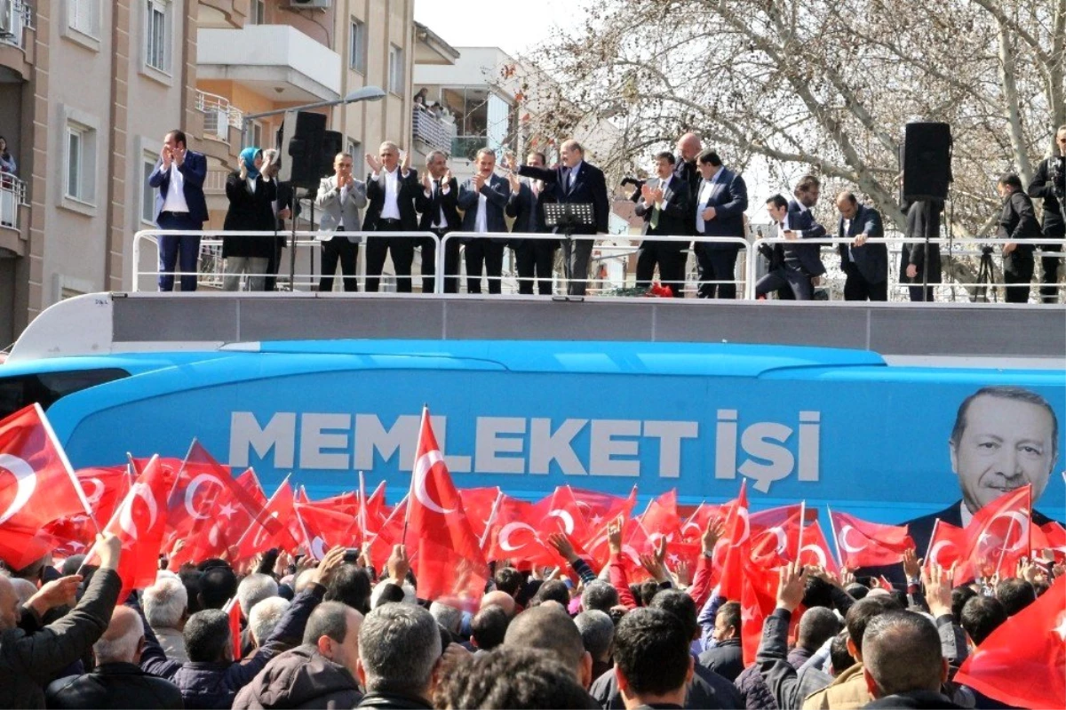 Bakan Soylu: "Türkiye\'nin Her Tarafında Chp, İyi Parti, Saadet\'in Kanatları Altında Başka Adımlar...