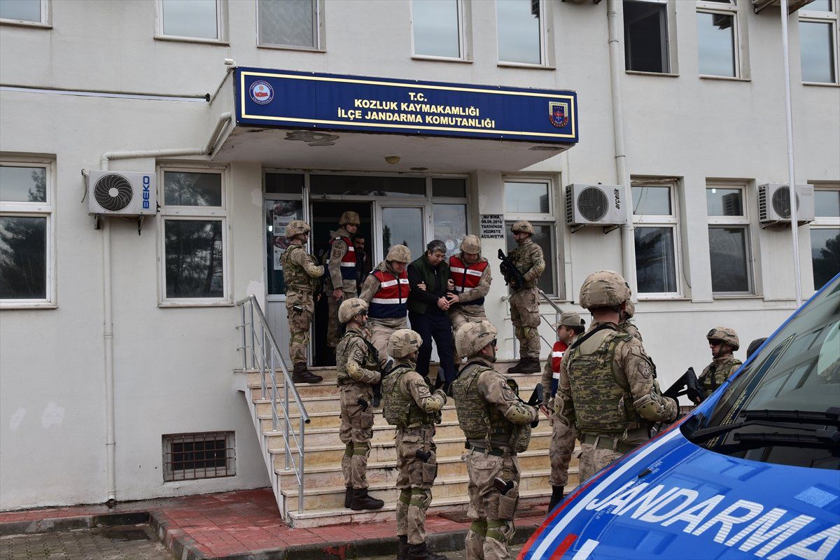 Batman\'da Fünyeyle Patlatılan Bomba Yüklü Araçla İlgili 2 Gözaltı