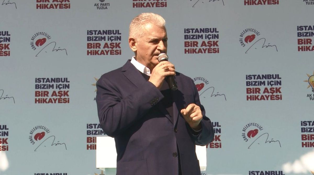 Binali Yıldırım Tuzla\'da Halka Seslendi