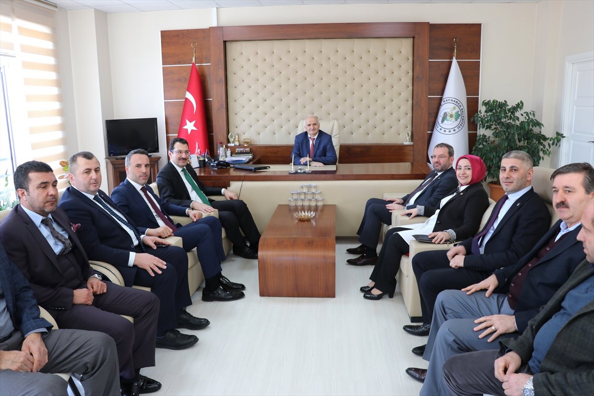 Bükemedikleri Bileği Öpmek Zorunda Kalacaklar"