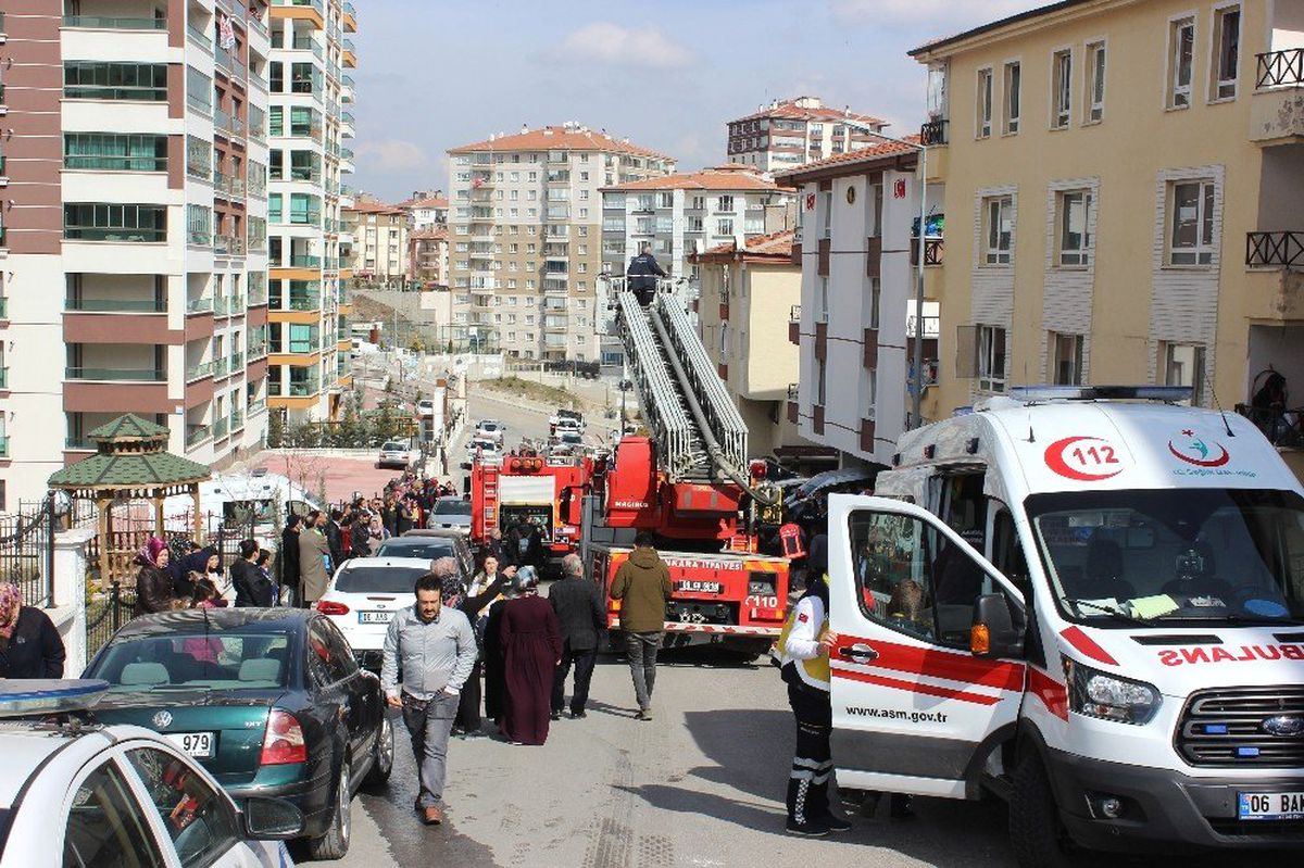 Çıkan Yangın Yürekleri Ağza Getirdi