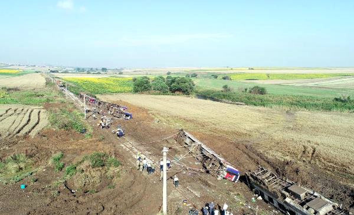 Çorlu\'da 25 Kişinin Öldüğü Tren Kazasında 4 Kişiye 15 Yıla Kadar Hapis İstendi