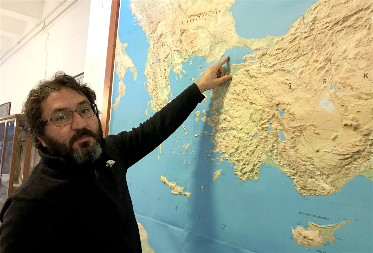 Jeoloji Mühendisinden Korkutan Uyarı: Marmara\'da Her An Deprem Olabilir