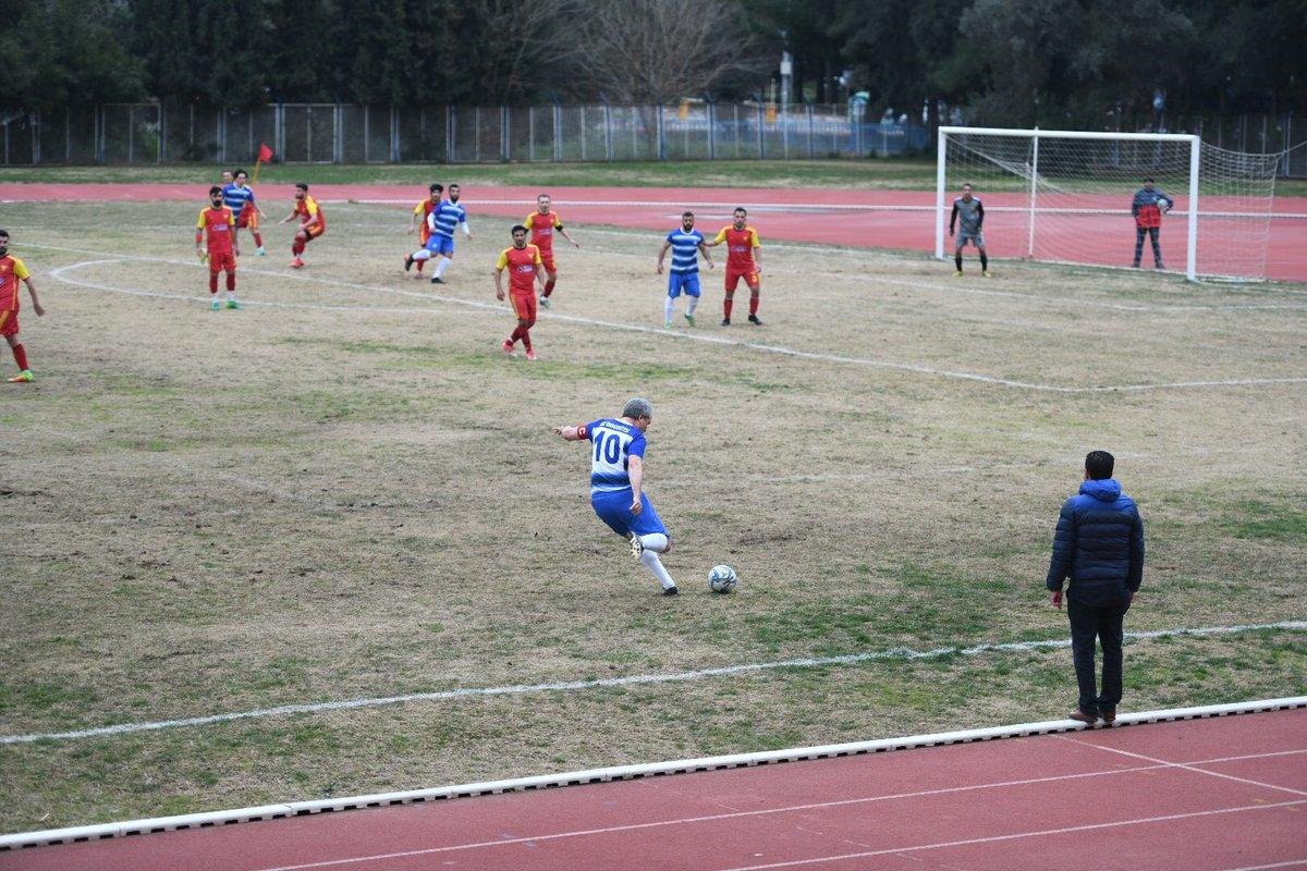 Ege\'nin Futbol Takımı\'ndan 25 Yıl Sonra İlk Futbol Maçı