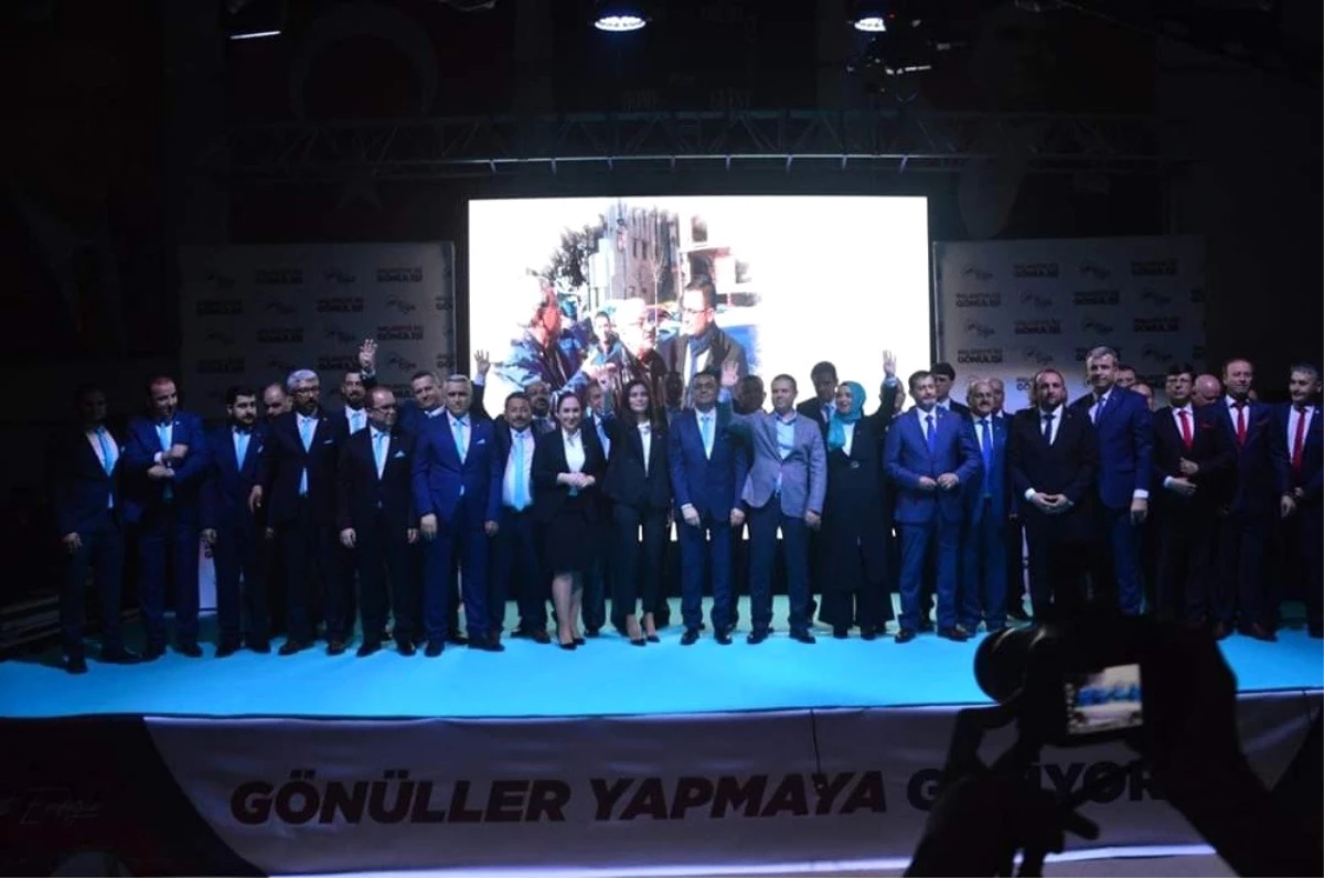 Erdoğan Projelerini ve Meclis Üyelerini Tanıttı