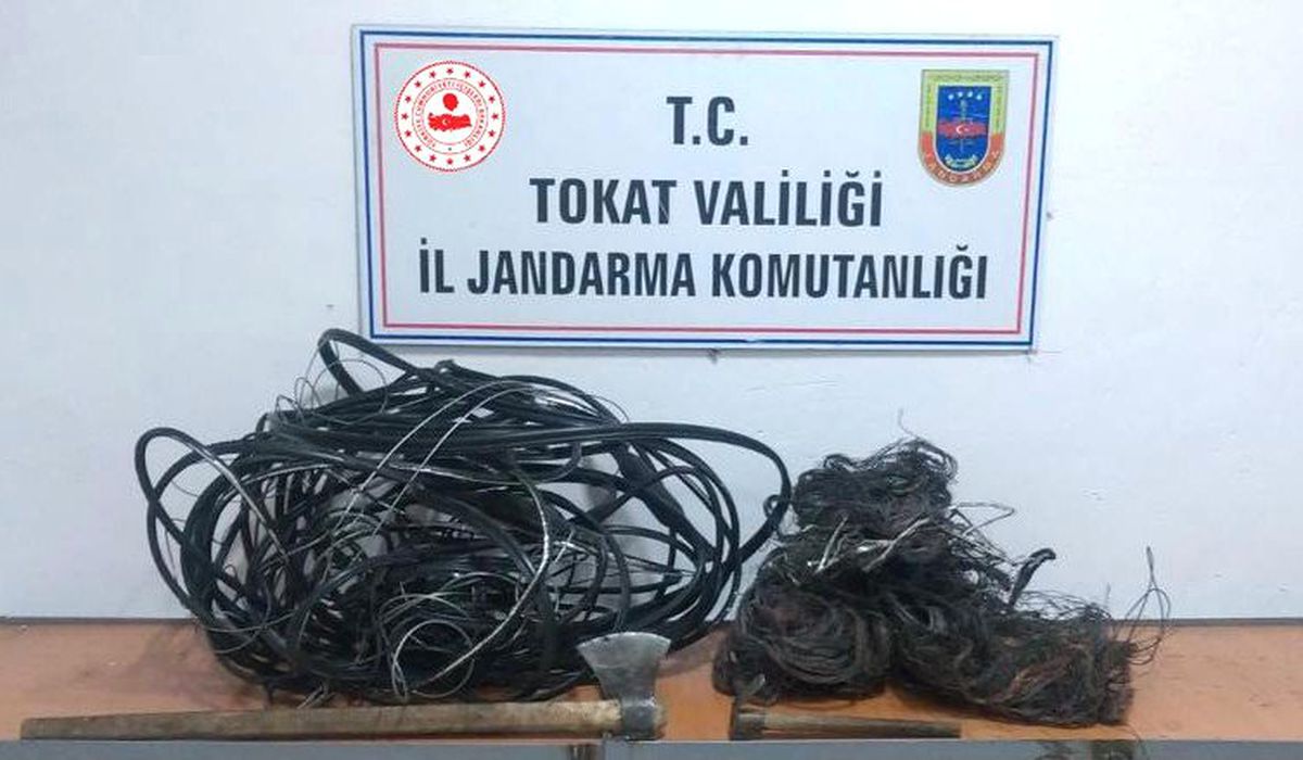 Haberleşmeyi Balta ile Kestiler