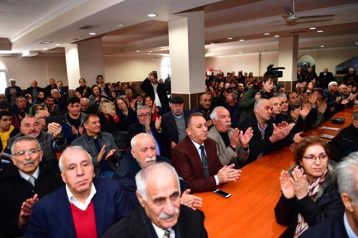 İmamoğlu: "Milletin Kalbini Kıra Kıra Kazanılacak Seçimi Bu Kardeşiniz İstemiyor"