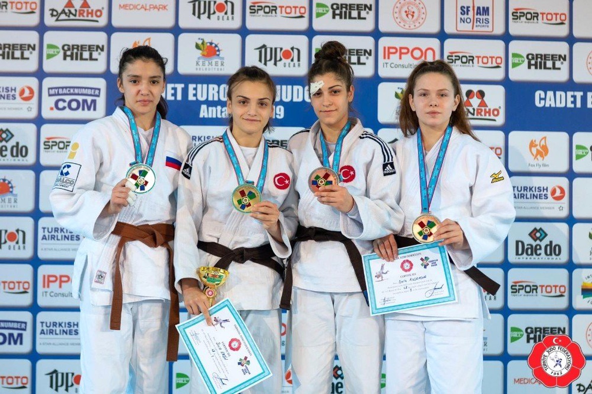 Judocular Avrupa Kupası\'nda Fırtına Gibi Esti