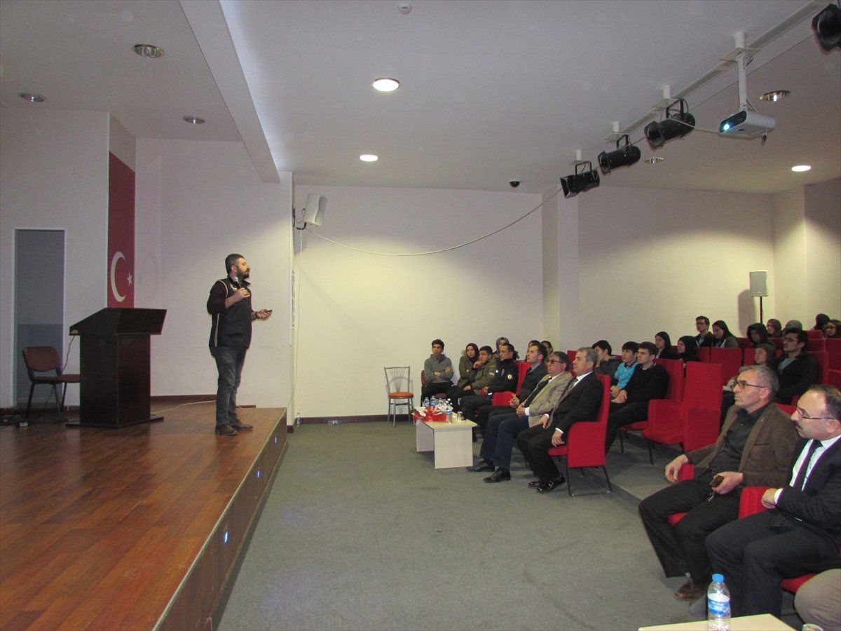 Kavak\'ta "Terör ve Terörle Mücadele" Konferansı