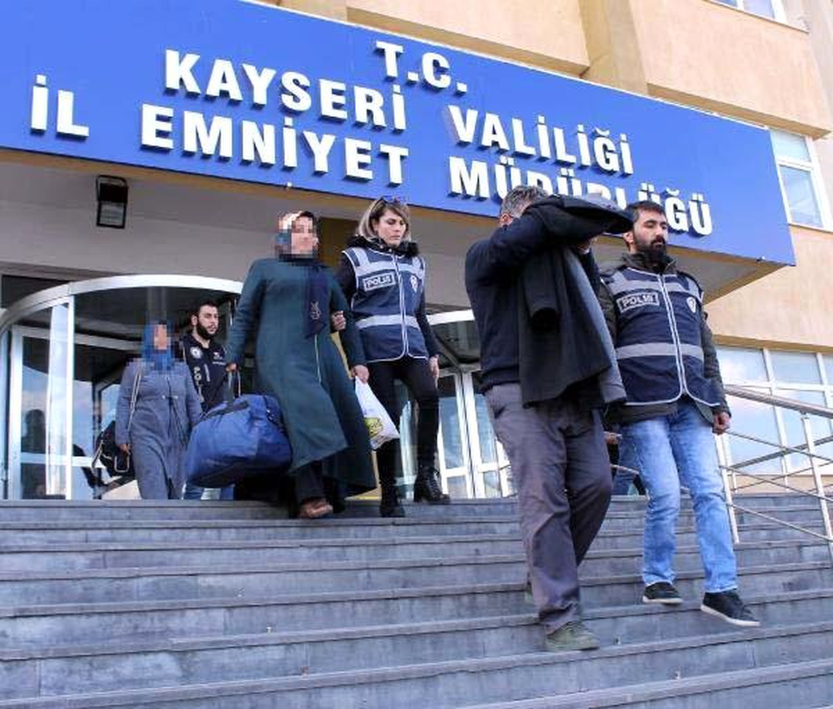 Kayseri\'de Fetö Operasyonu: 9 Gözaltı