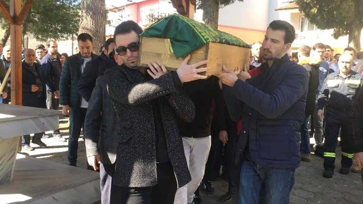 Komşu Kadının Başına Basması Sonucu Ölen Zeynep Bebek, Toprağa Verildi