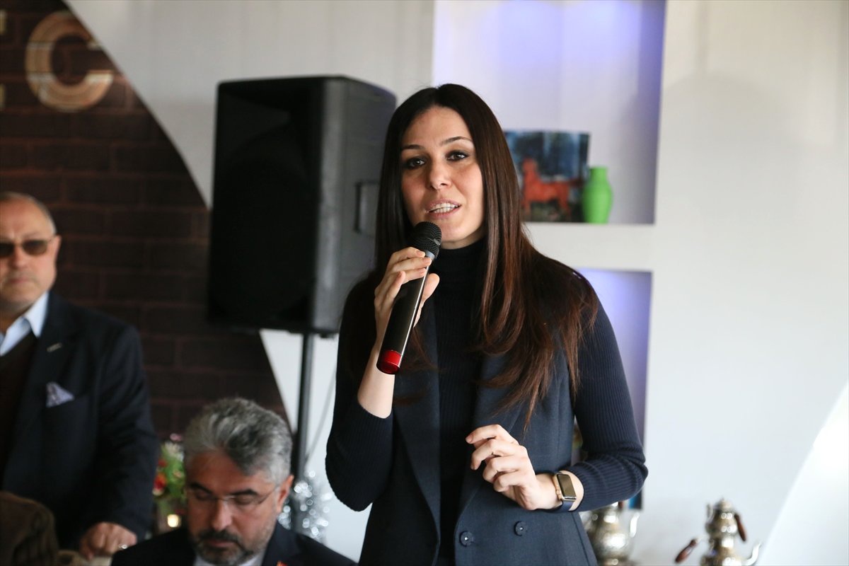 Kriz Çığırtkanlığı Yapanlar Patatesten, Soğandan Medet Umdu"