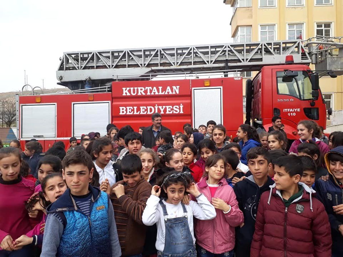 Kurtalan\'da Öğrencilere Yönelik Yangın Tatbikatı Yapıldı