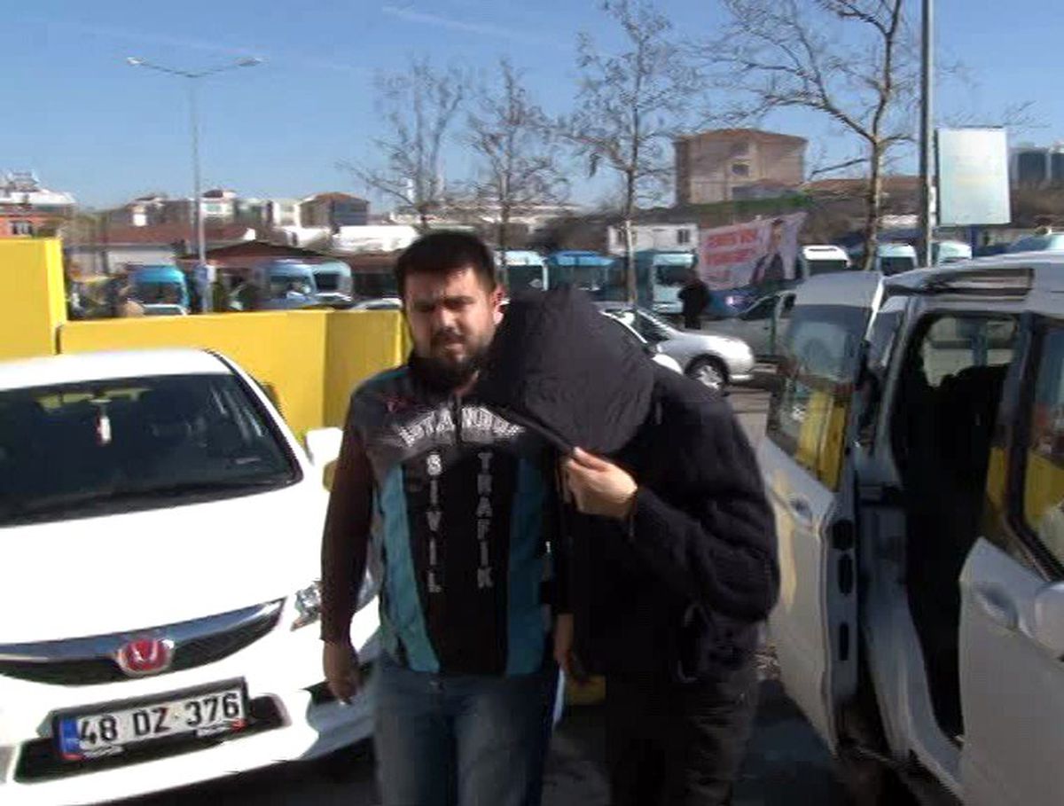 Okul Servisiyle Makas Atan Maganda Yakalandı