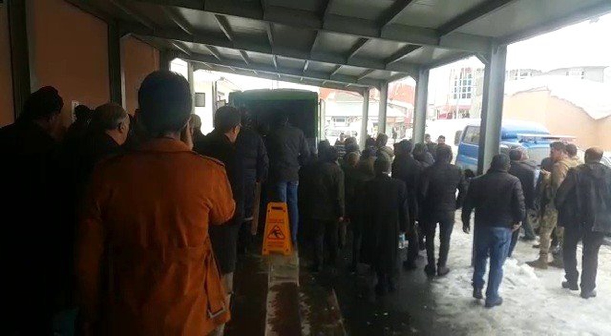 Okula Gelmeyen Öğretmen Öğrencileri Tarafından Ölü Bulundu