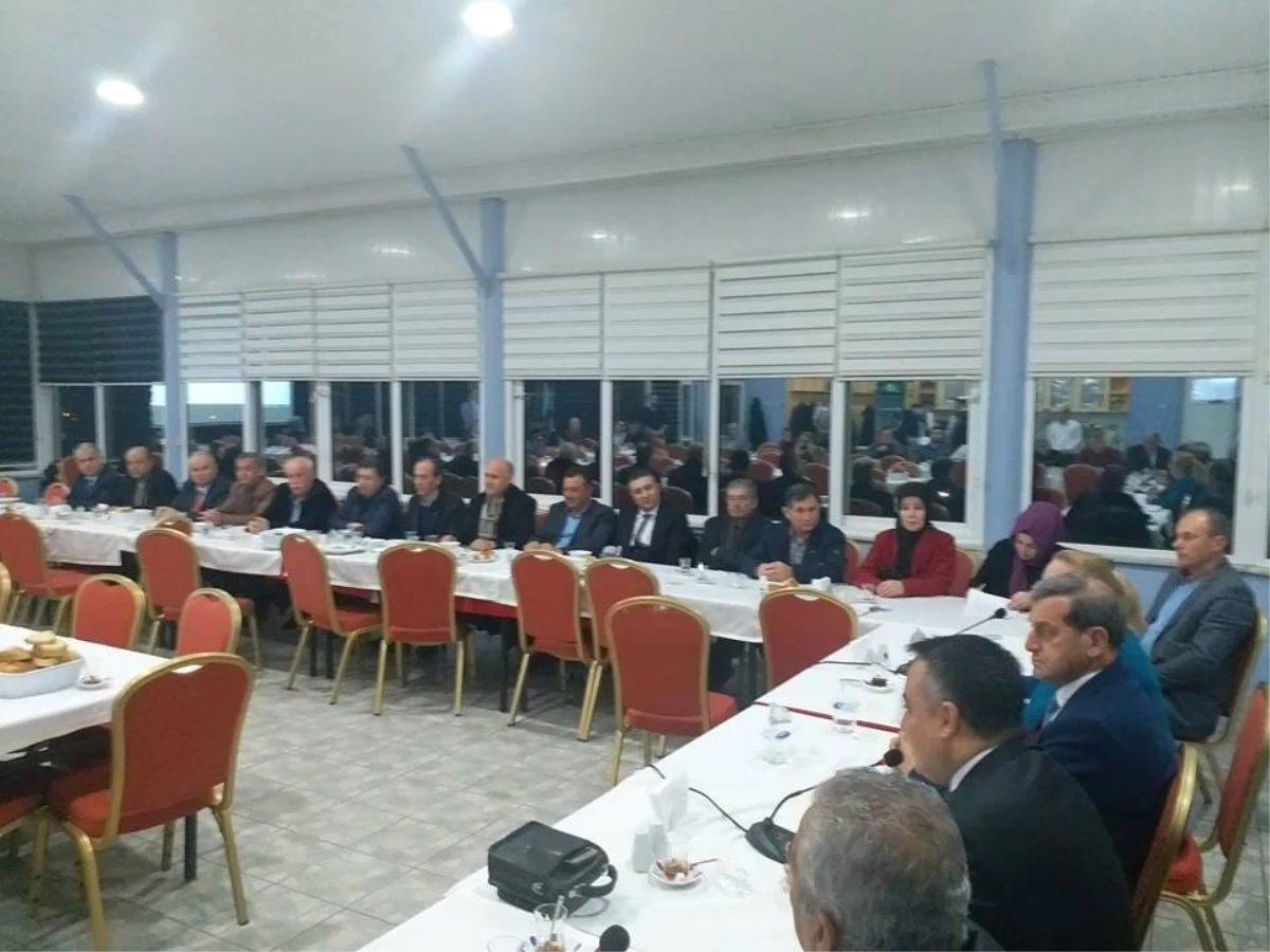 Simav Belediye Başkanı Süleyman Özkan\'a Veda Yemeği
