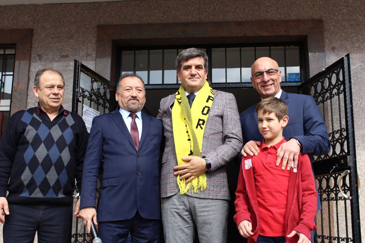 Süleymanpaşa İlkokulu\'ndan Tekirdağspor\'a Destek