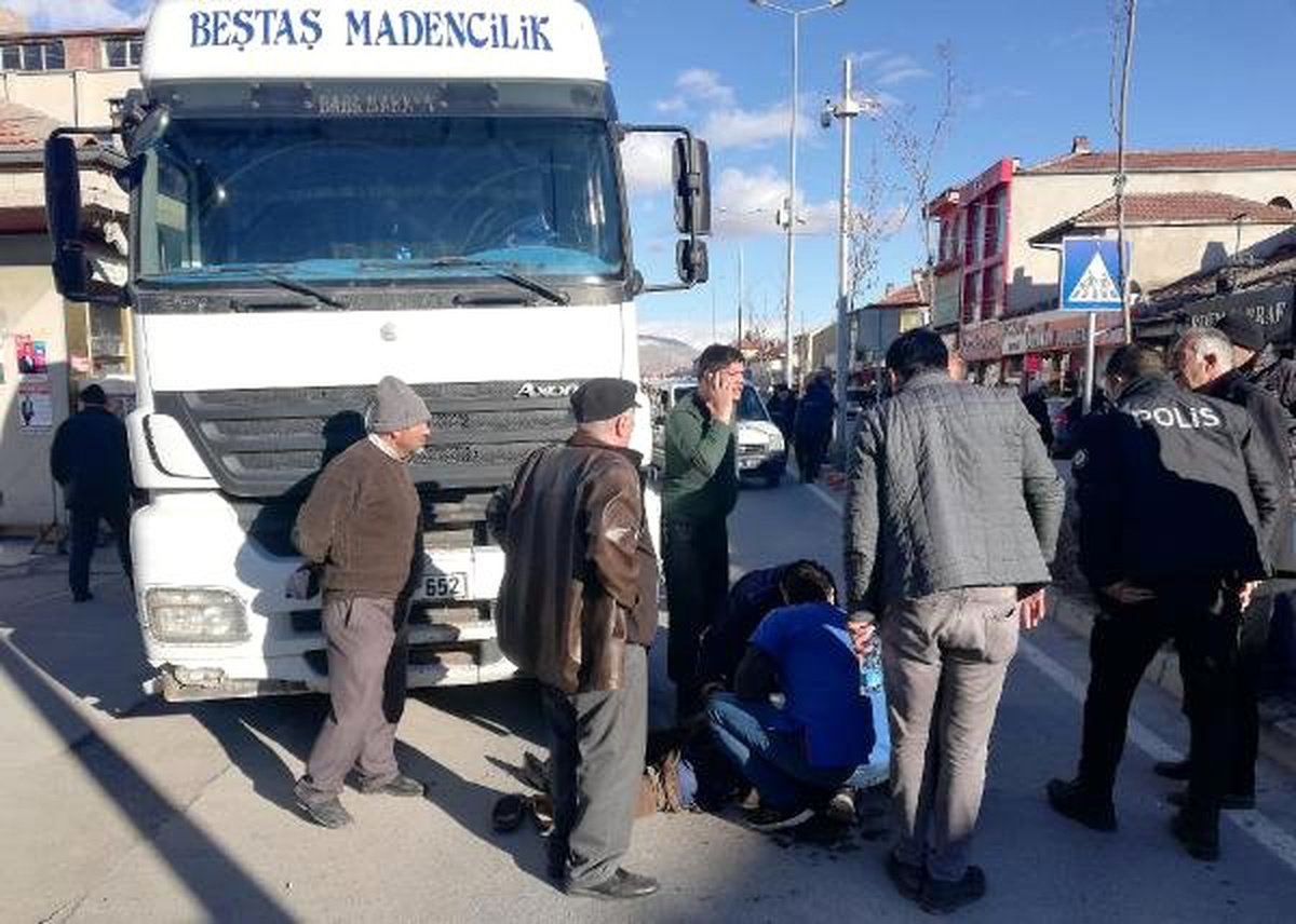 Tır\'ın Çarptığı 70 Yaşındaki Kişi Hayatını Kaybetti