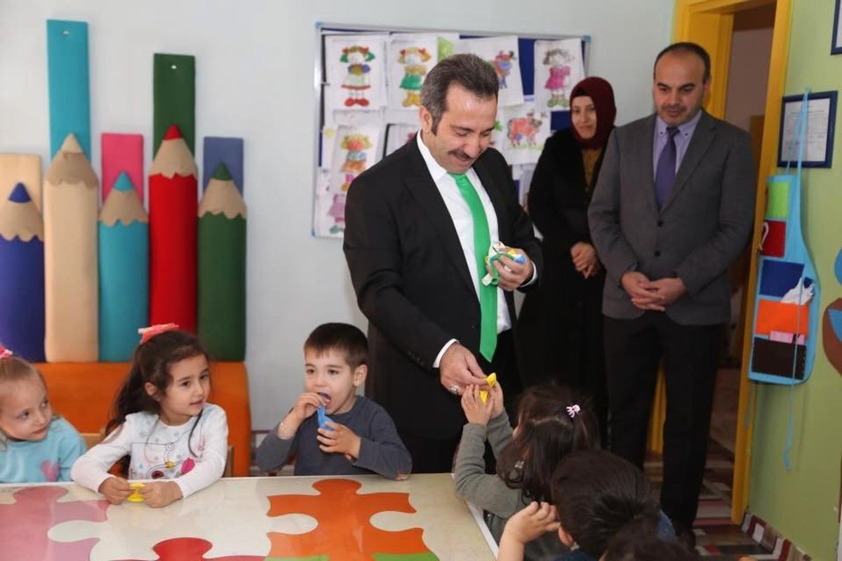 Vali Mantı Kur\'an Kursu Öğrencileriyle Buluştu