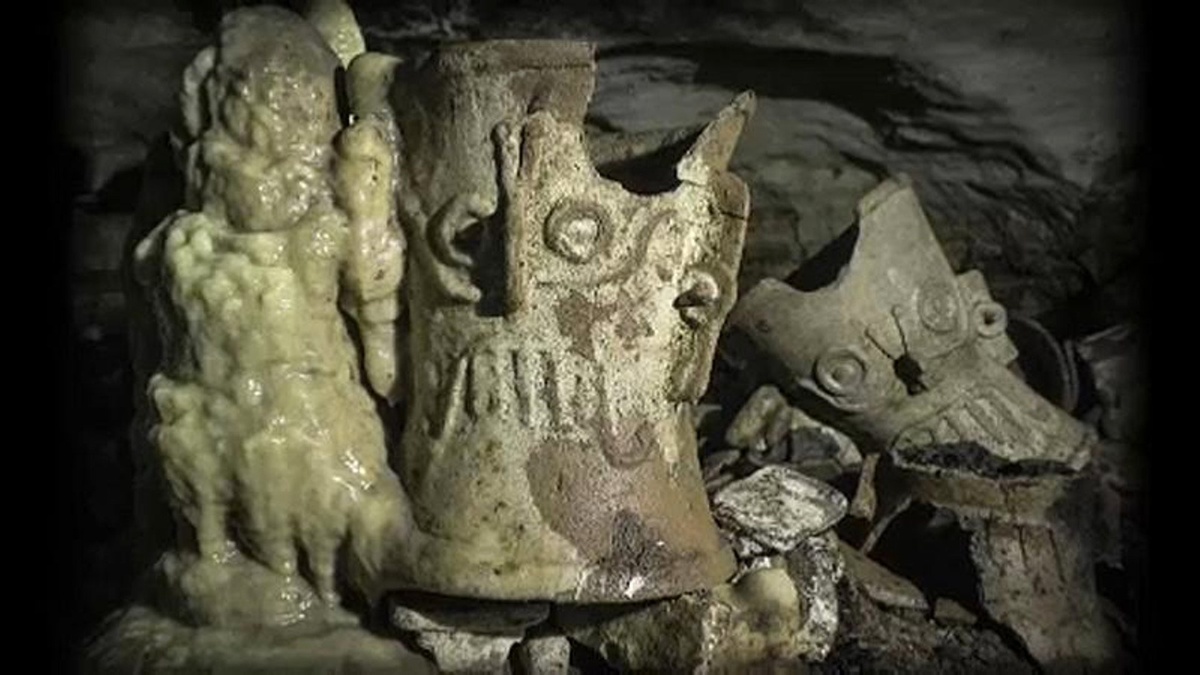 Video: Meksikalı Arkeologlardan Antik Maya Uygarlığının Tarihine Işık Tutacak Yeni Keşif