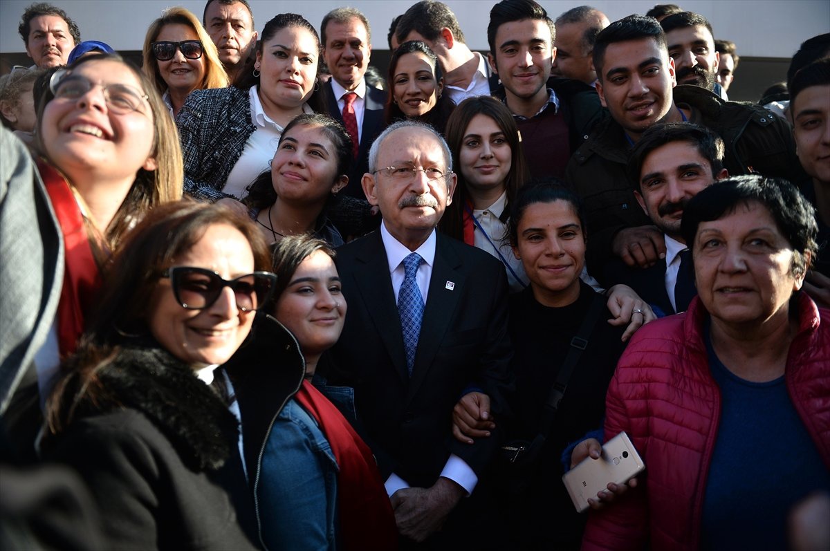 Yörükler Varsa Bu Ülkede Bu Bayrak Asla Aşağı İnmez"