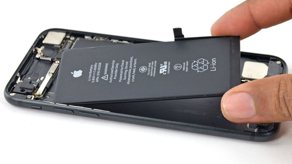 Apple, Üçüncü Parti Batarya Kullanan İphone\'ları Onarım İçin Kabul Ediyor