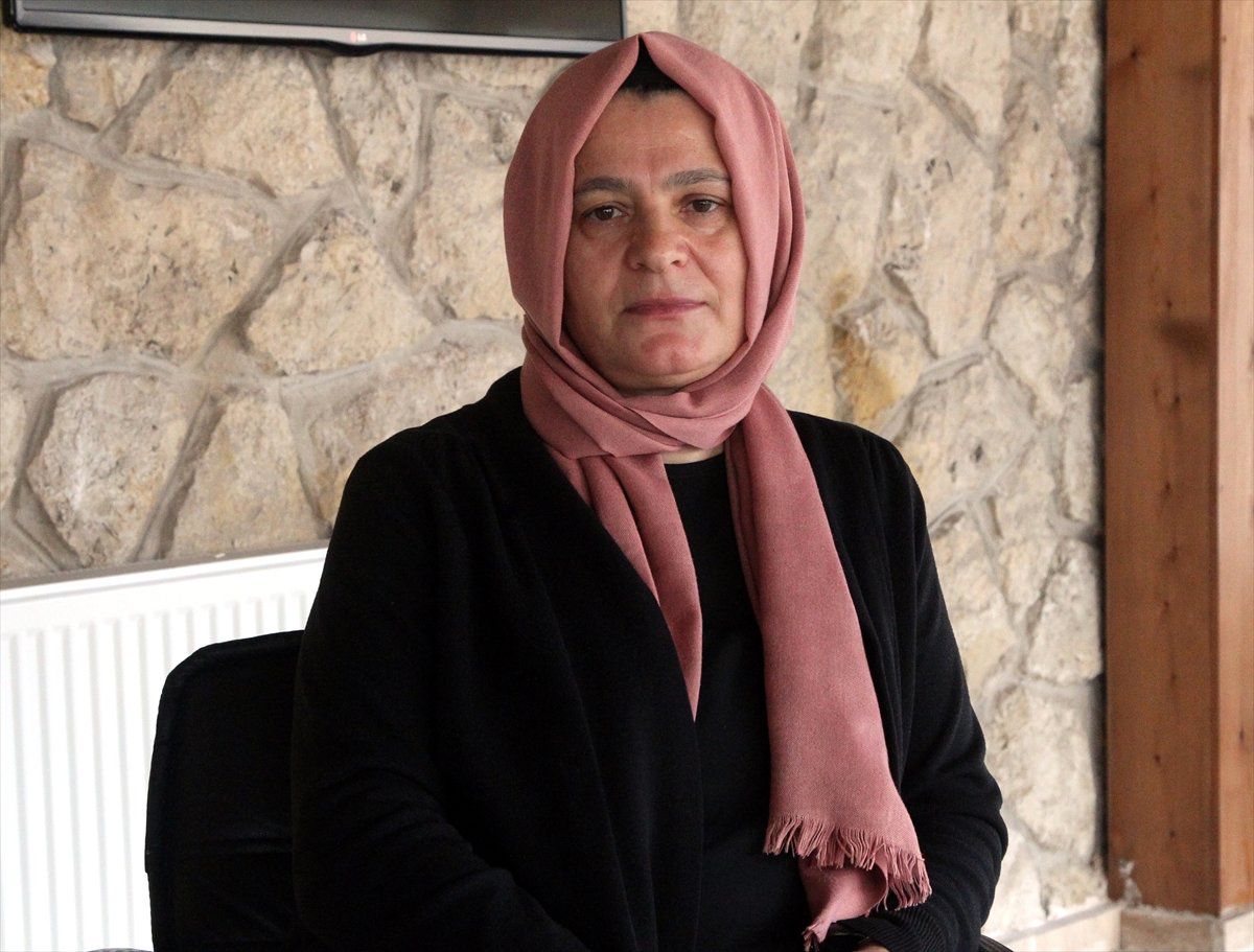 Arıcılar Sadece Bal Değil Zehri de Toplasın"