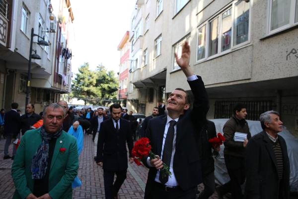 Balkon Sepetleri Başkan Adayı İçin İndi