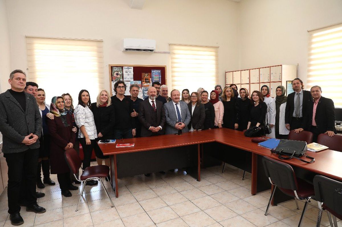 Başkan Çolakbayrakdar, "Çocuklarımız İçin Mutlu Olabilecekleri Bir Şehir İnşa Ediyoruz"