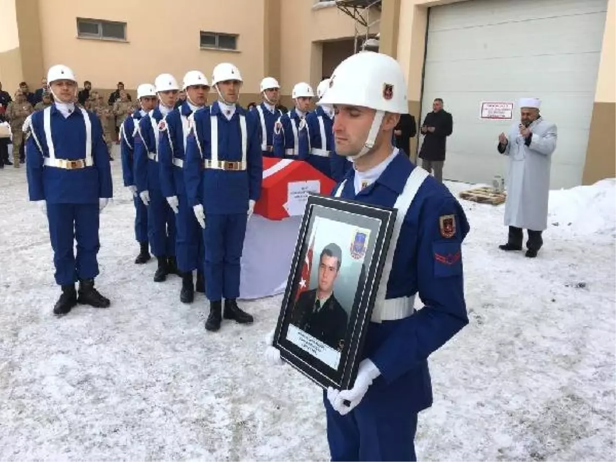 Cezaevi Şoförü, Uzman Çavuşu Bıçaklayarak Öldürdü (3)