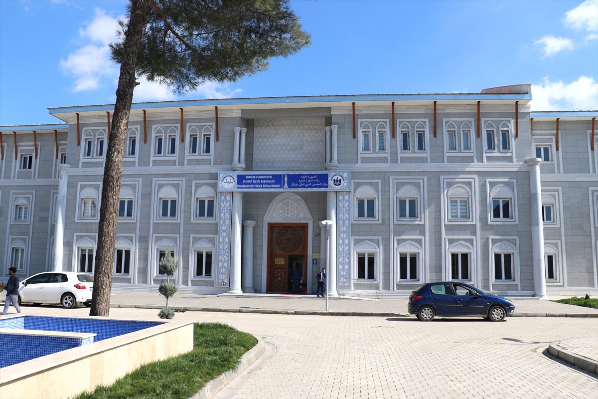 Din Hizmetlerinde Büyük Katkı Sağlayacağımızı Düşünüyoruz"